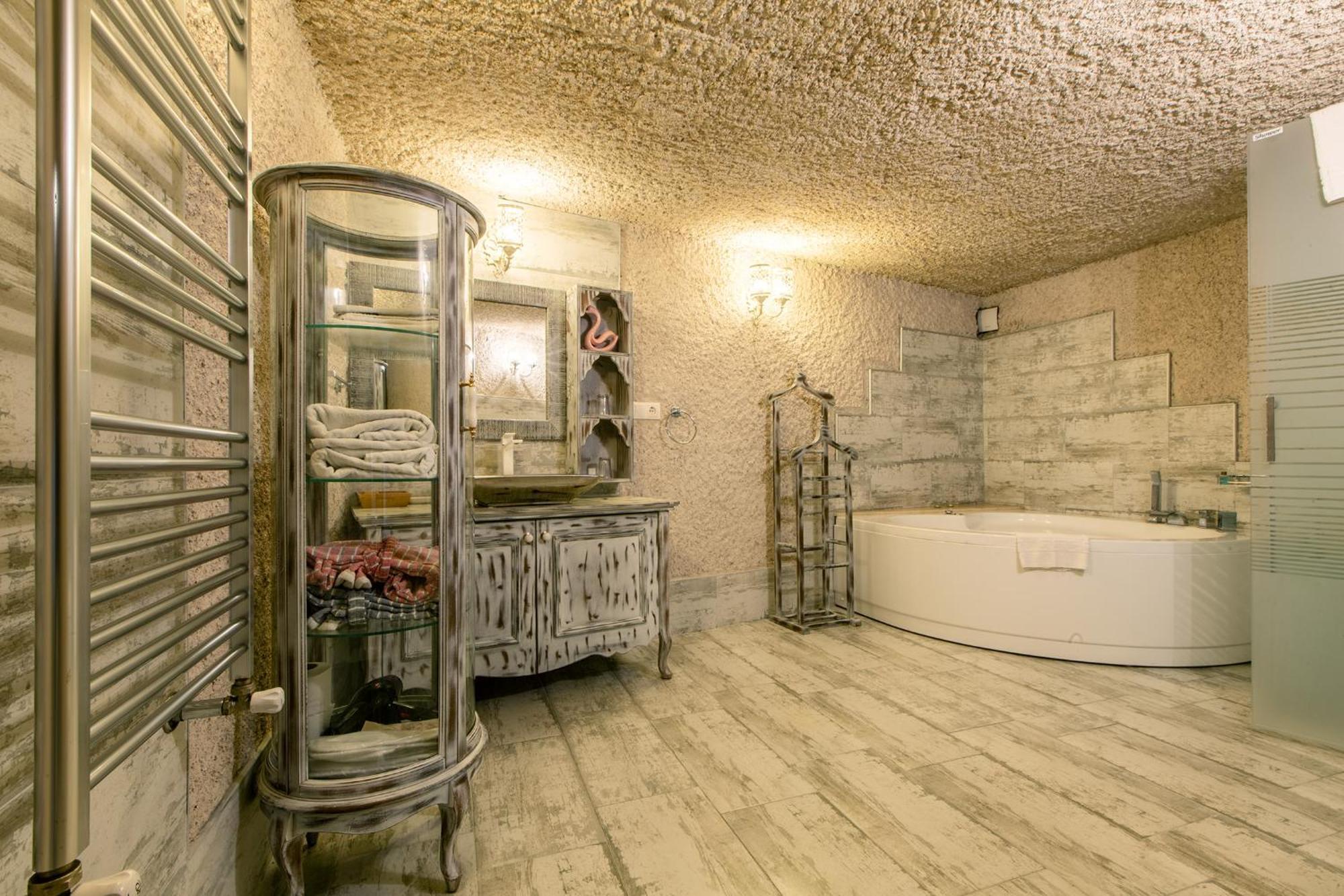 Karlik Cave Suite Cappadocia Uchisar Exterior photo
