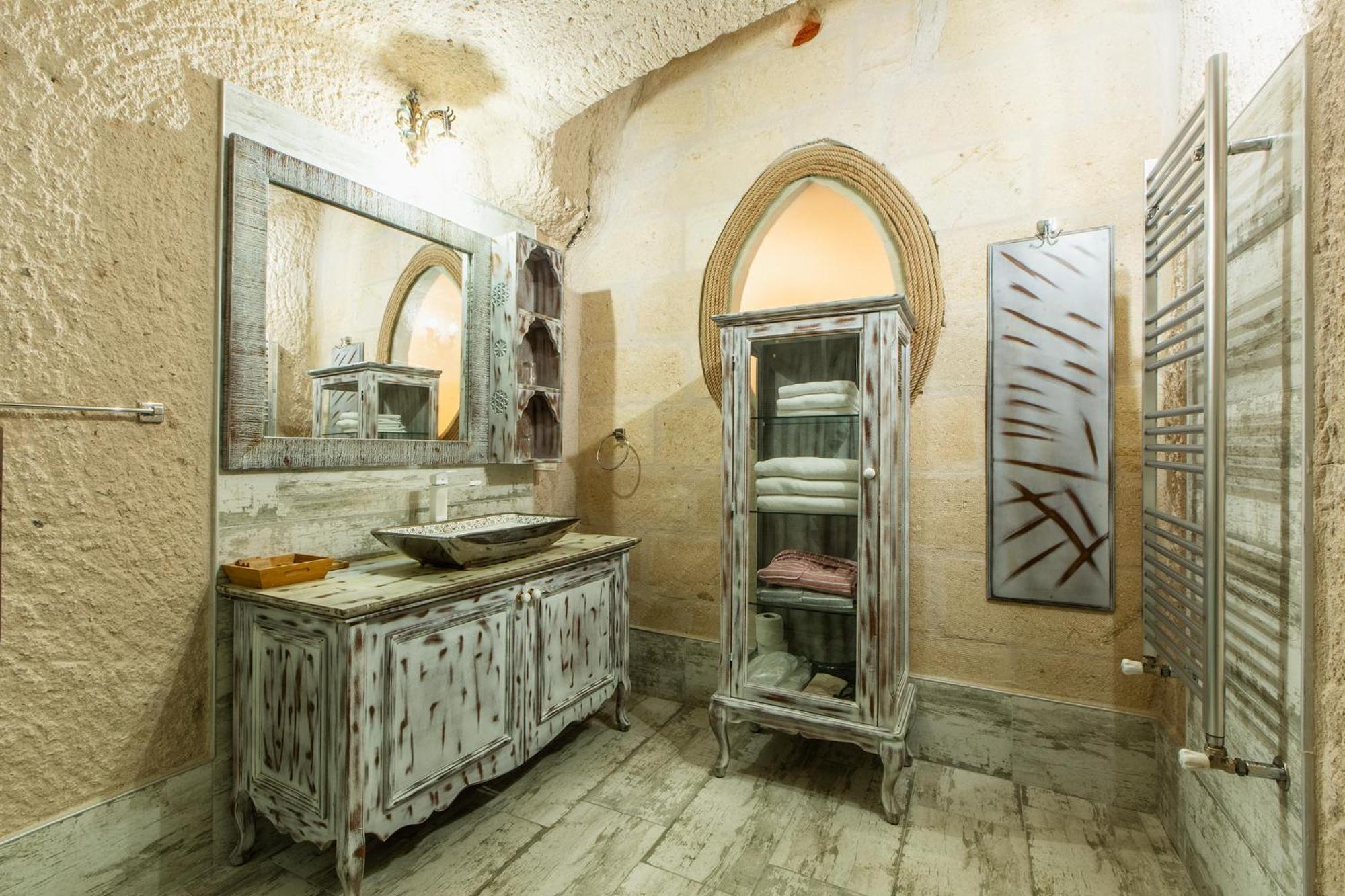 Karlik Cave Suite Cappadocia Uchisar Exterior photo