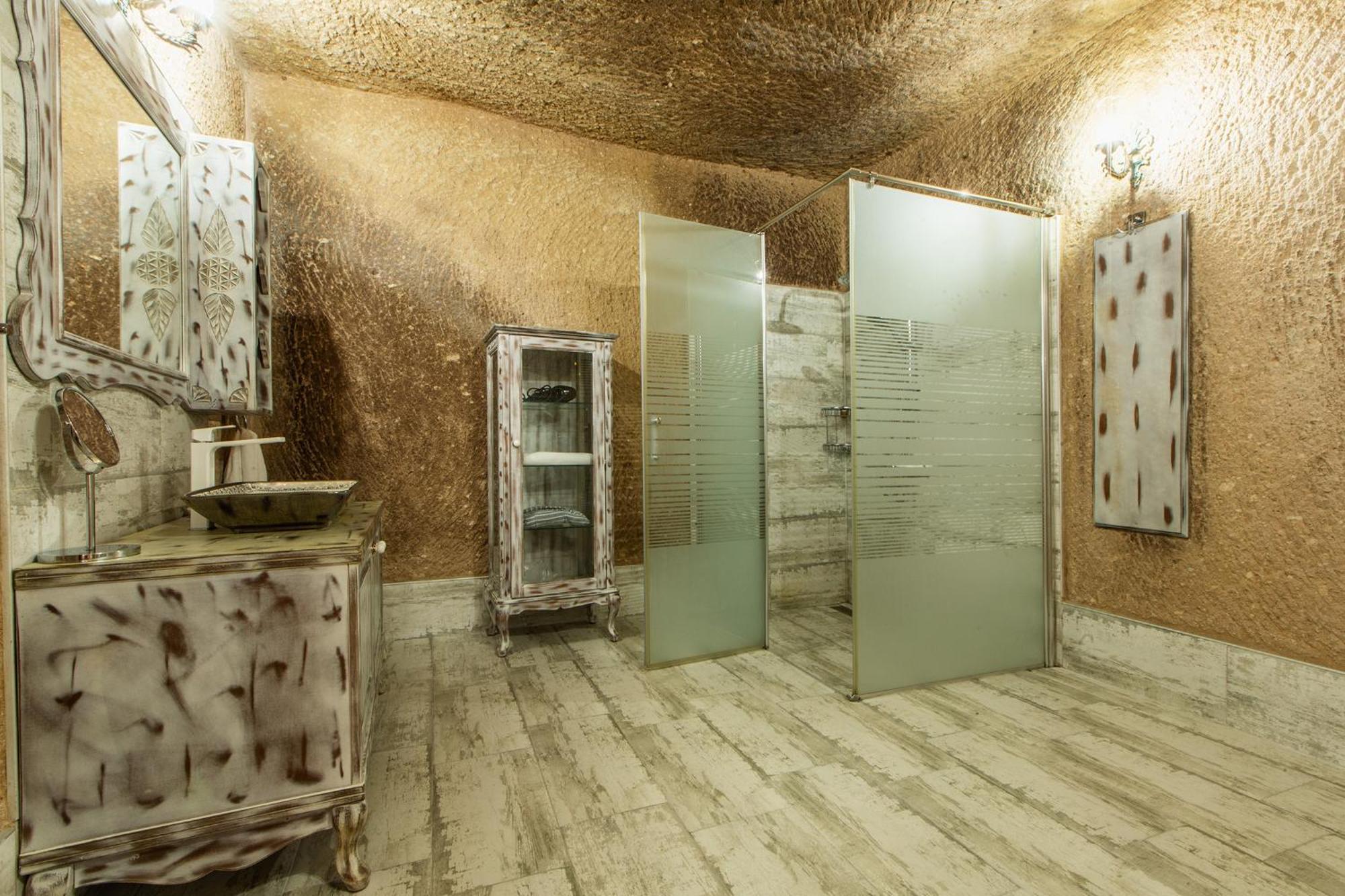 Karlik Cave Suite Cappadocia Uchisar Exterior photo