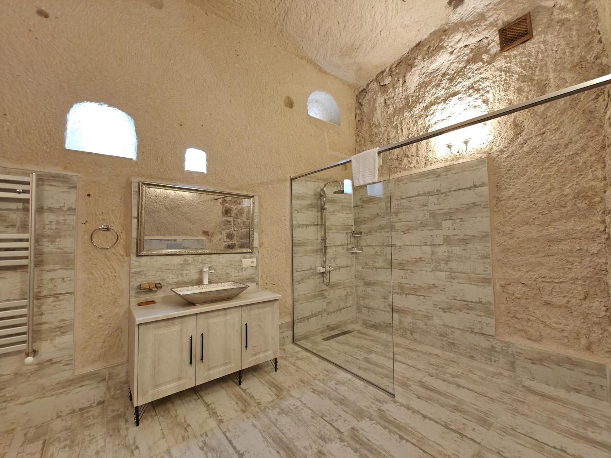Karlik Cave Suite Cappadocia Uchisar Exterior photo